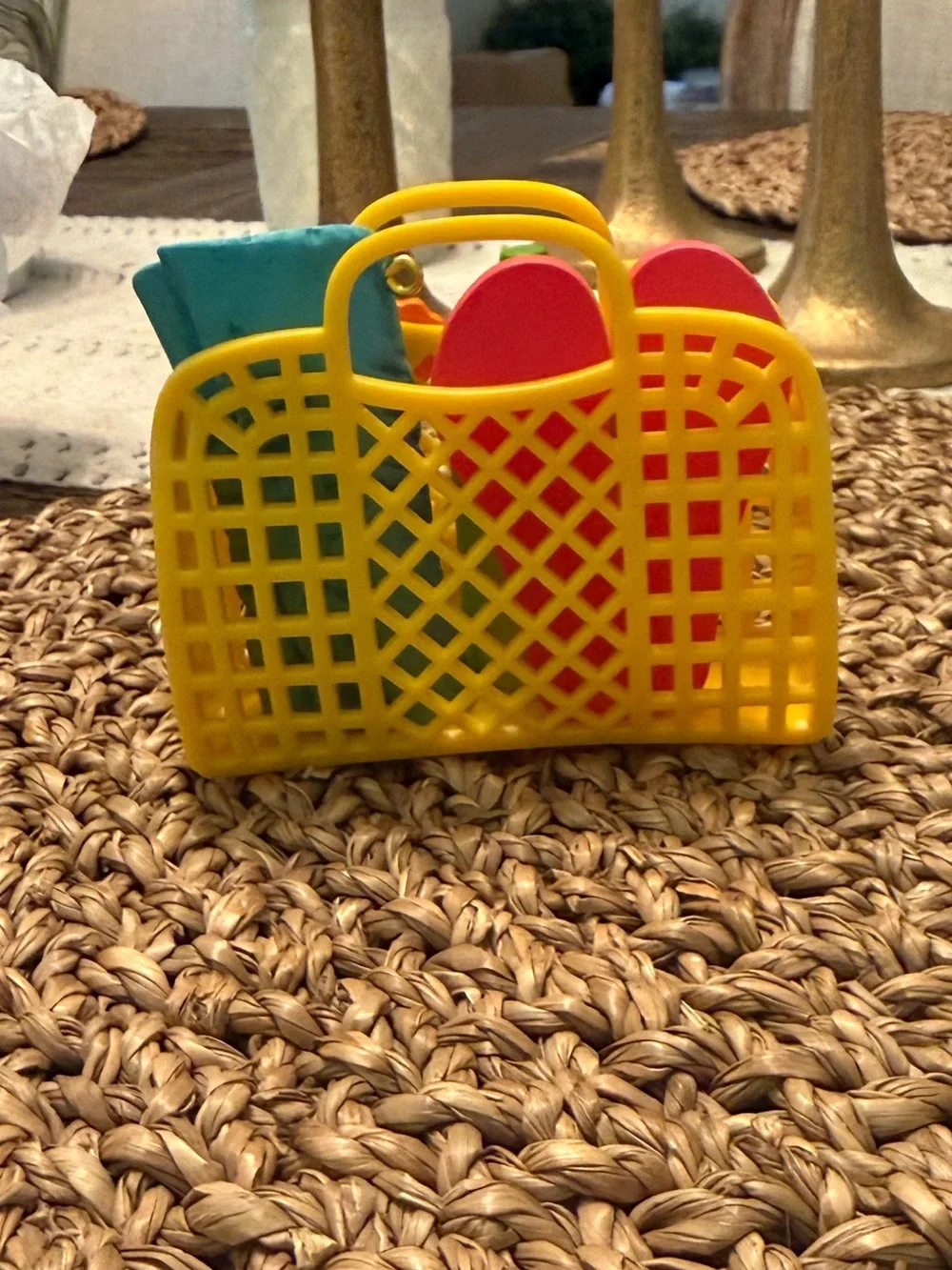 Hallmark Keepsake Hello Sunshine Beach Tote Bag Christmas Ornament